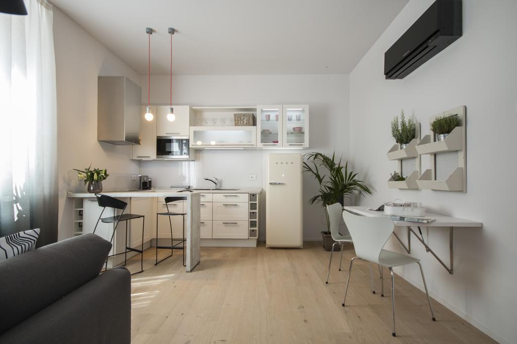 Cavour 51 Apartment Lecco Exterior foto